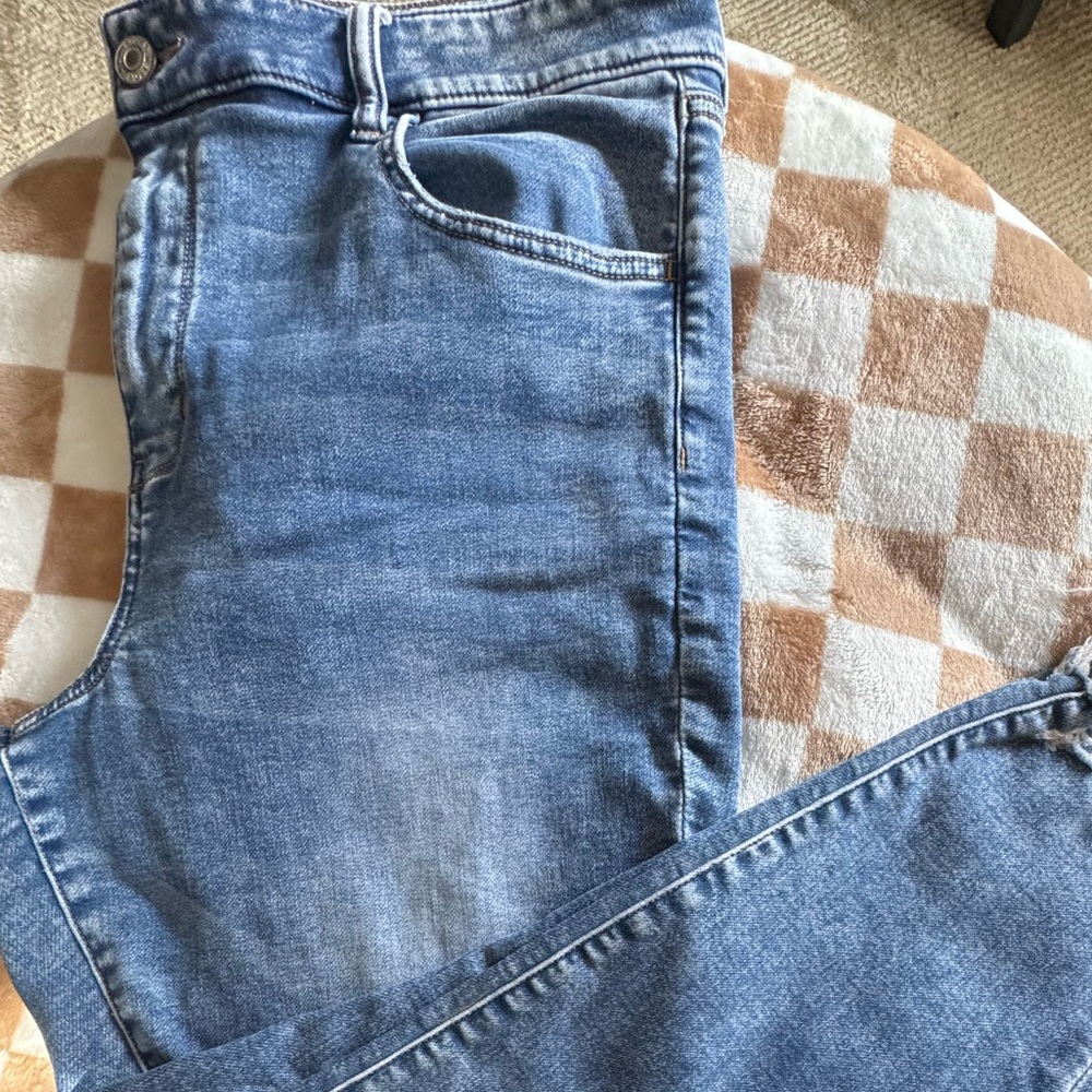 American Eagle Outfitters Light Blue Jeans